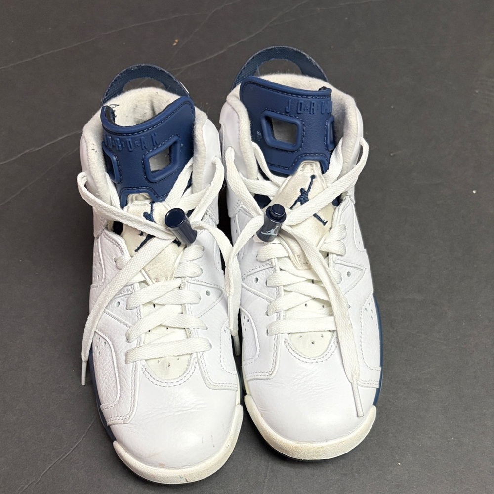 Kids Jordan 6 White and Navy Blue Sneakers